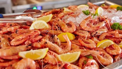 versace gold coast christmas lunch 2022